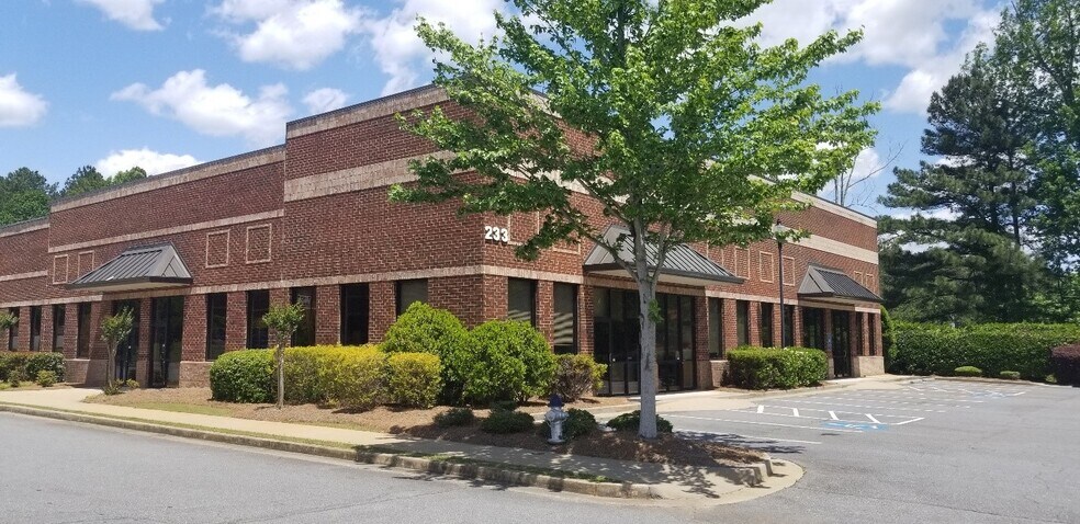 233 Arnold Mill Rd, Woodstock, GA à louer - Photo du bâtiment - Image 1 de 1