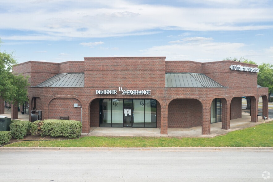 7739 Northcross Dr, Austin, TX for lease - Building Photo - Image 2 of 8