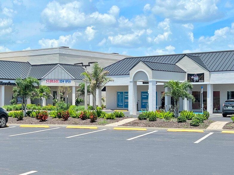 7205 Estero Blvd, Fort Myers, FL for lease - Building Photo - Image 1 of 7