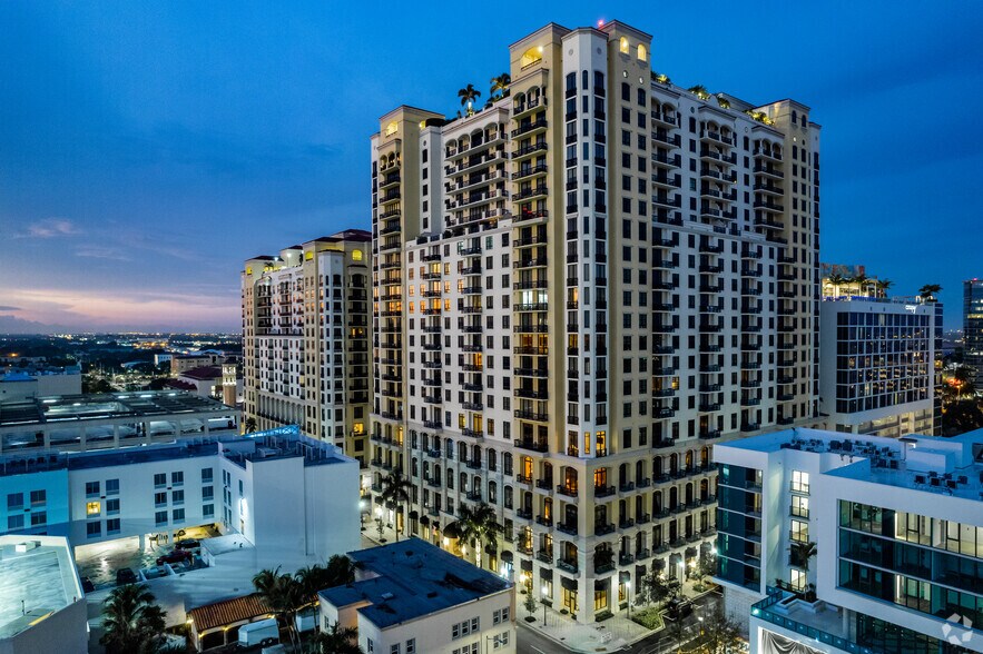 801 S Olive Ave, West Palm Beach, FL à louer - Photo du bâtiment - Image 2 de 54