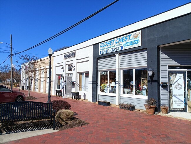 More details for 5037 Union St, Union City, GA - Retail for Sale