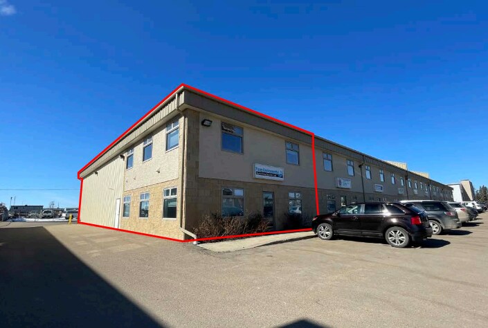 239 Spruce St, Red Deer County, AB for sale Building Photo- Image 1 of 1