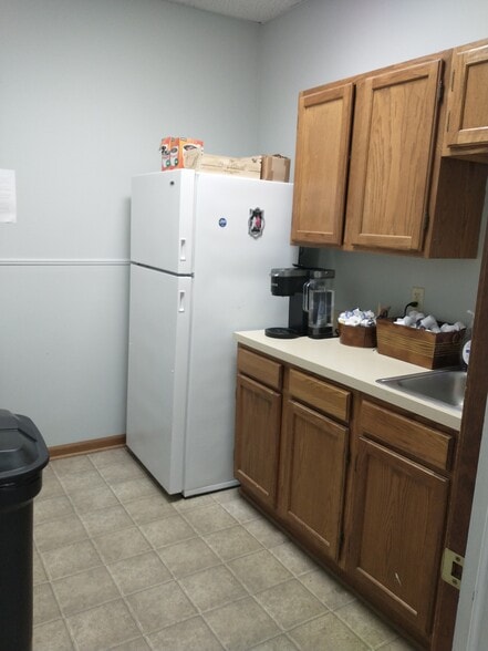 5214-5226 S East St, Indianapolis, IN à vendre - Photo intérieure - Image 3 de 10