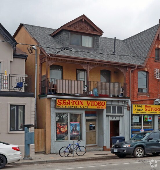 218 Gerrard St E, Toronto, ON for sale - Primary Photo - Image 1 of 1