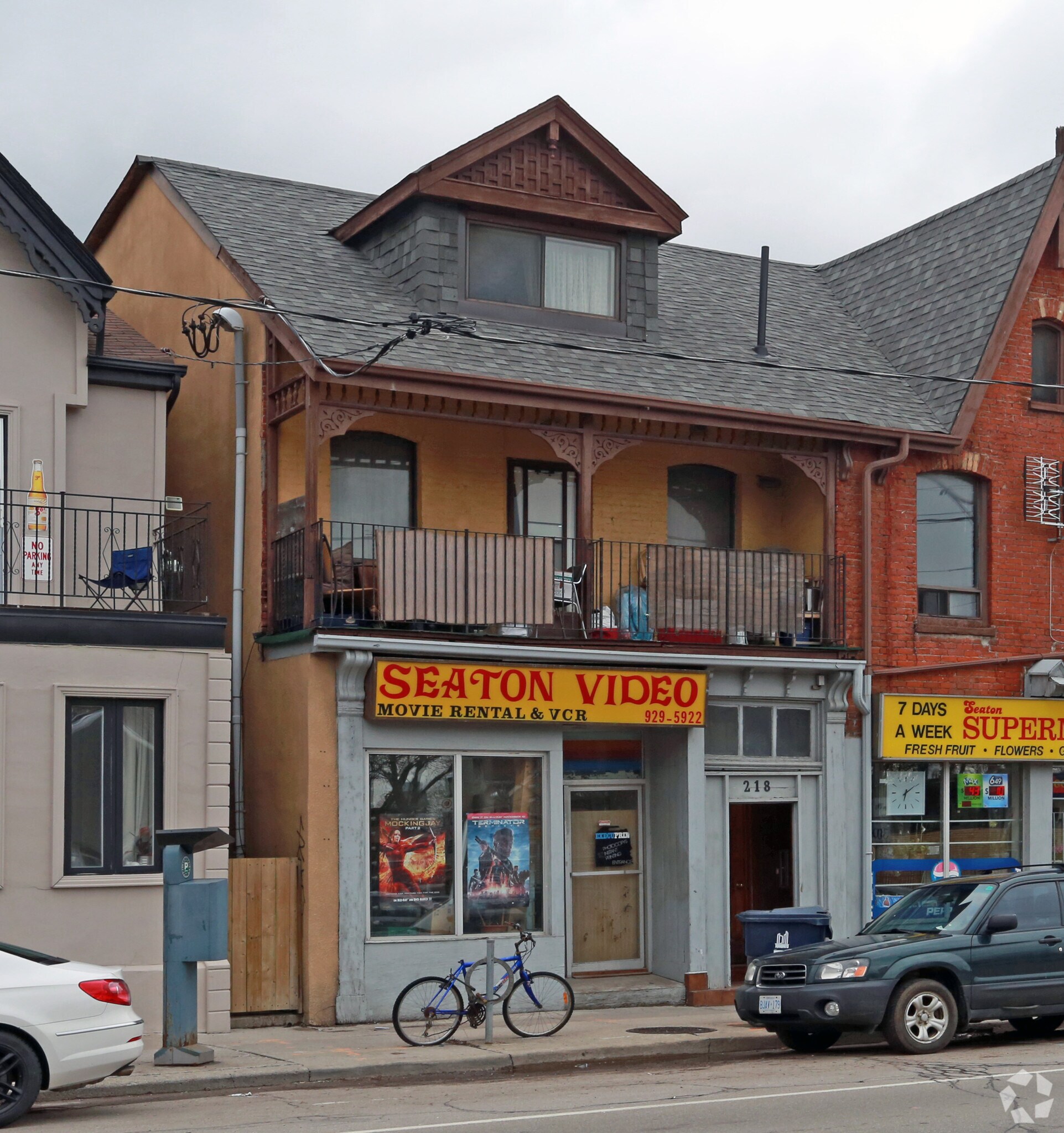 218 Gerrard St E, Toronto, ON for sale Primary Photo- Image 1 of 1