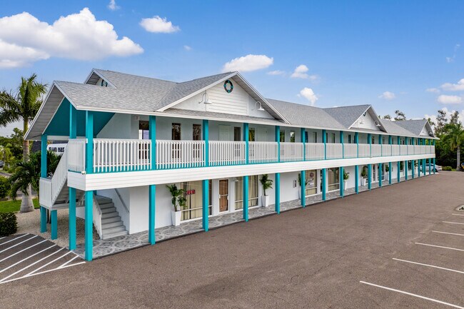 More details for 16387 S Tamiami Trl, Fort Myers, FL - Retail for Sale