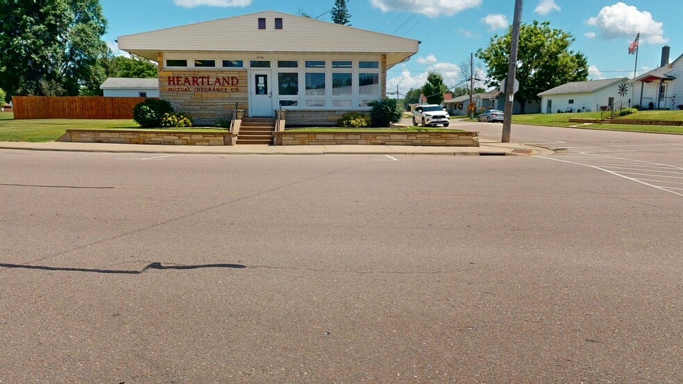 22766 S Main St, Ettrick, WI à vendre - Photo du bâtiment - Image 2 de 13