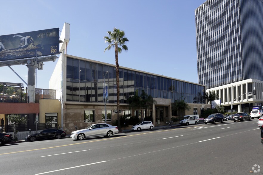 15840 Ventura Blvd, Encino, CA à louer - Photo du bâtiment - Image 2 de 14
