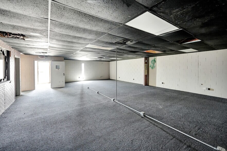 6145 E Highway 80, Odessa, TX à louer - Photo du bâtiment - Image 2 de 12