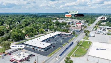 812 N Thompson St, Springdale, AR for lease Interior Photo- Image 1 of 5