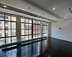 41 W 56th St, New York, NY for sale Interior Photo- Image 1 of 1