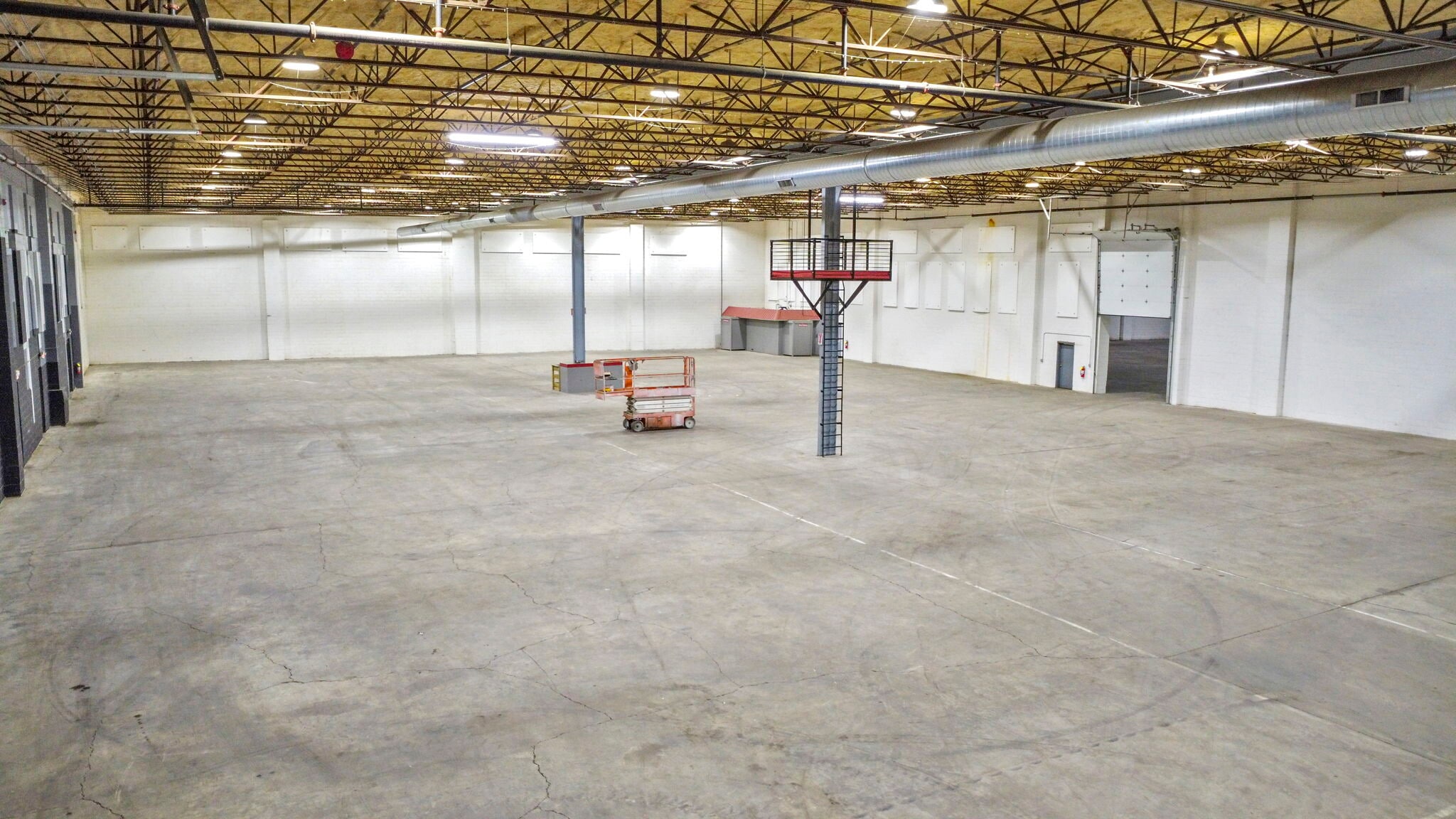 1450 E Walnut St, Lancaster, OH for sale Interior Photo- Image 1 of 3