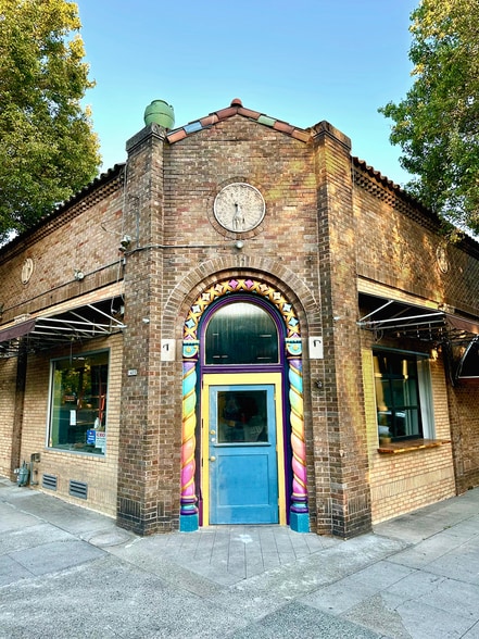 1400-1416 SE Morrison St, Portland, OR à vendre - Photo du bâtiment - Image 3 de 11