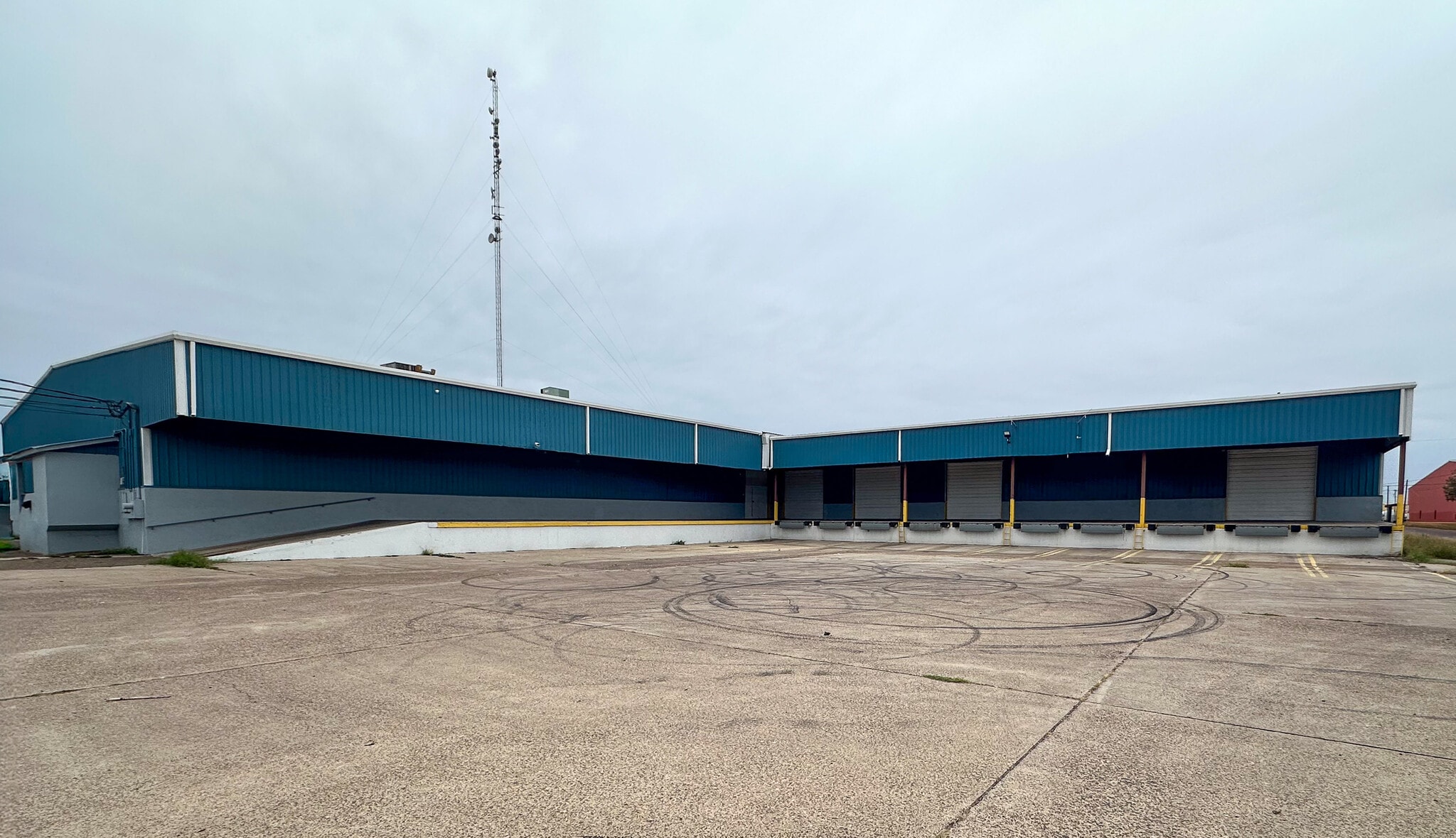 1905 Madison St, Laredo, TX for lease Building Photo- Image 1 of 1