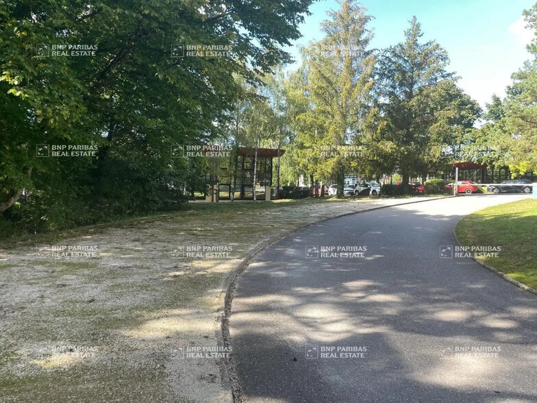Office in Vandoeuvre-les-Nancy for lease - Building Photo - Image 3 of 14