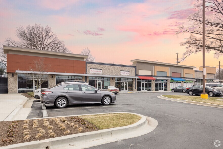 16240-16268 Frederick Rd, Gaithersburg, MD à louer - Photo du bâtiment - Image 2 de 2
