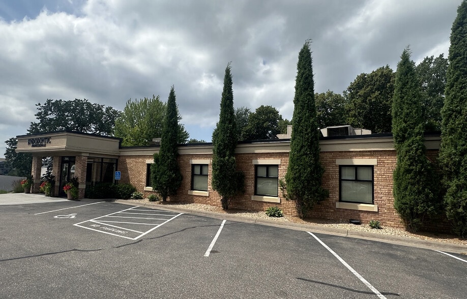 3401 N Highway 169, Plymouth, MN for sale - Building Photo - Image 2 of 9