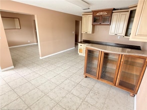 2914 Kenilworth Blvd, Sebring, FL for lease Interior Photo- Image 2 of 4