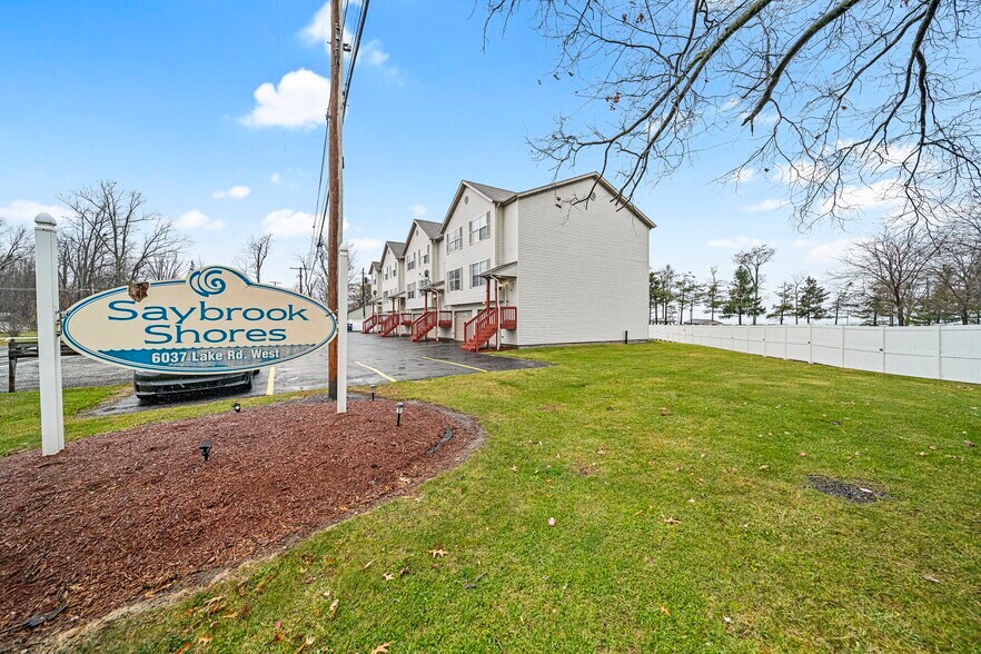 6037 Lake Rd W, Ashtabula, OH à vendre - Photo du bâtiment - Image 2 de 14