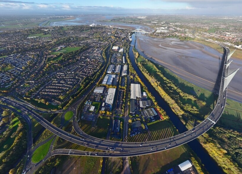 Astmoor Industrial Estate, Runcorn for lease - Primary Photo - Image 1 of 3