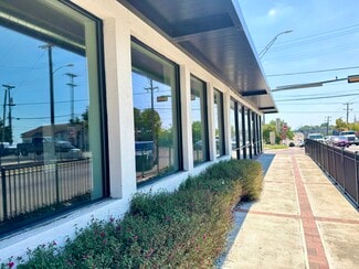 Plus de détails pour 115 S Goliad St, Rockwall, TX - Commerce de détail à louer