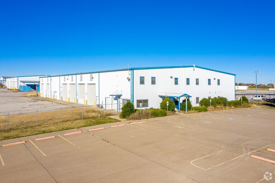 3701 Windmill Rd, Cleburne, TX à louer - Photo principale - Image 1 de 26