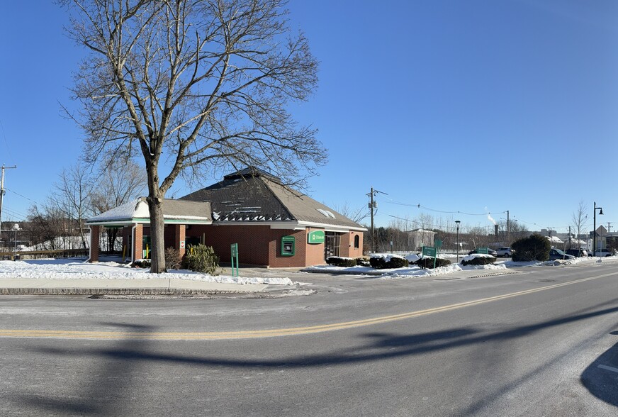 10 Constitutional Way, Somersworth, NH for lease - Building Photo - Image 2 of 16