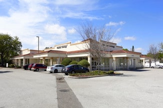 Plus de détails pour 5747 38th Ave N, Saint Petersburg, FL - Bureau/Commerce de détail à louer