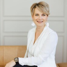 Julia Alexander