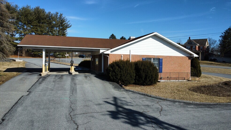 3301 Easton Ave, Bethlehem, PA à louer - Photo du bâtiment - Image 2 de 10