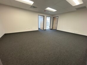 3525 W Peterson Ave, Chicago, IL for lease Building Photo- Image 2 of 8