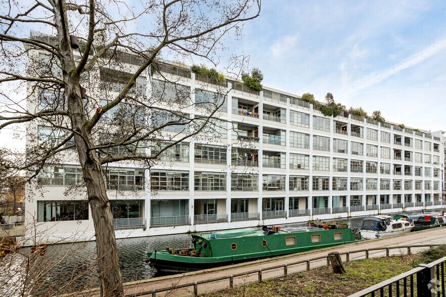 135-137 Shepherdess Walk, Londres à louer - Photo du bâtiment - Image 3 de 6
