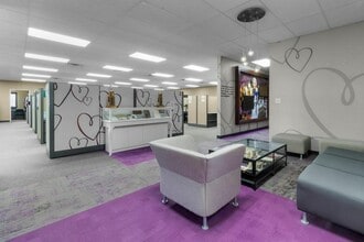 695 Pro Med Ln, Carmel, IN à vendre Photo intérieure- Image 2 de 17