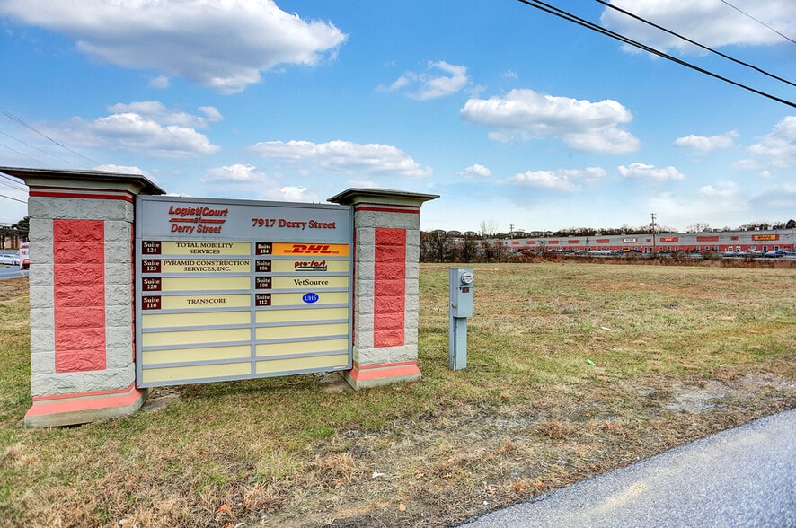 7917 Derry St, Harrisburg, PA for lease - Building Photo - Image 3 of 4