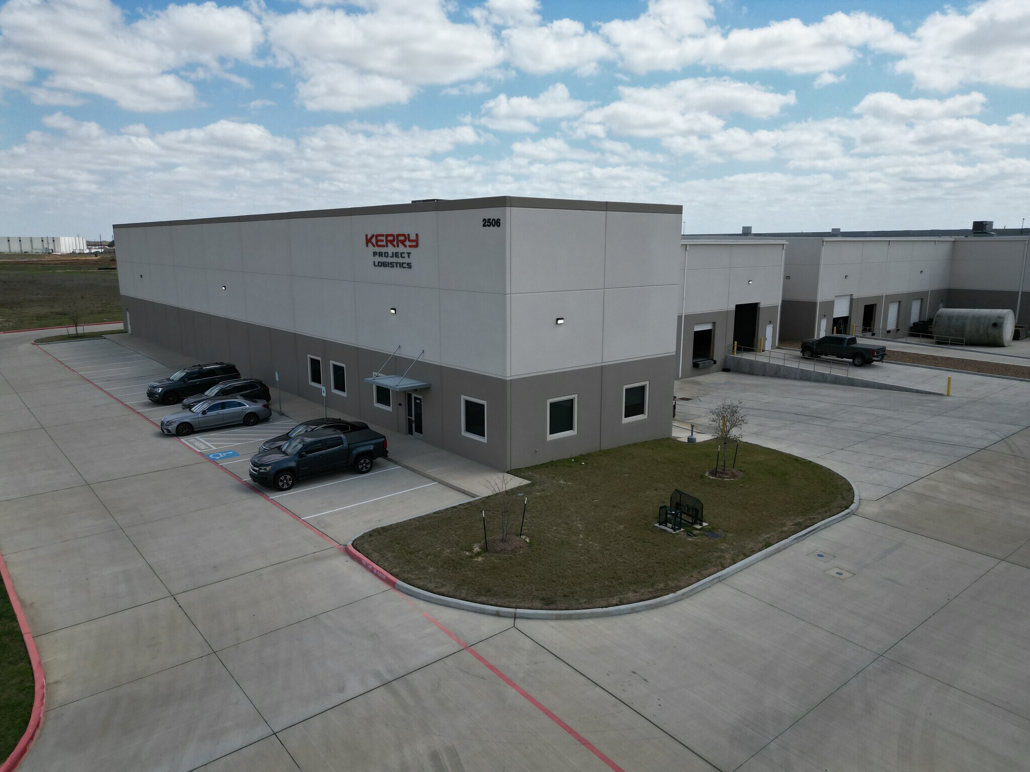 2506 Twinwood Pky, Brookshire, TX à louer Photo du bâtiment- Image 1 de 5