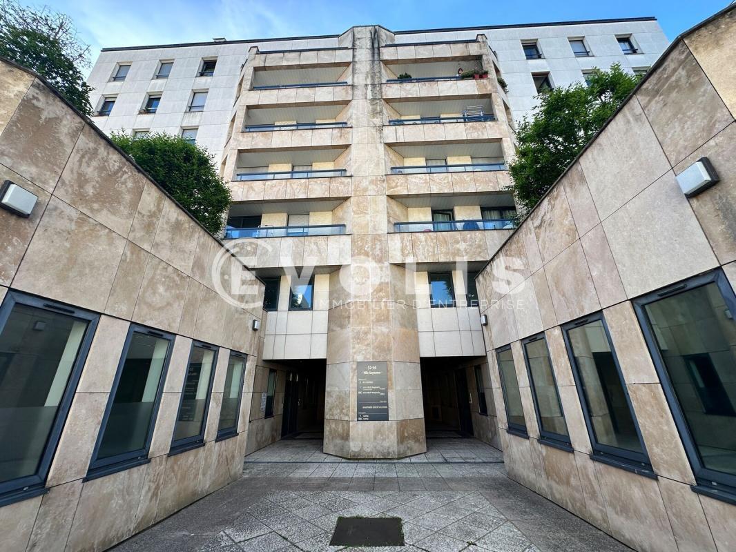52-54 Rue Du Capitaine Guynemer, Courbevoie à louer Photo du bâtiment- Image 1 de 35