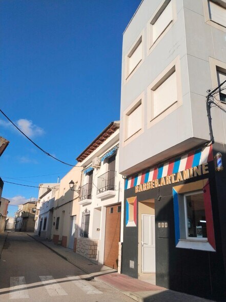 Immeuble residentiel dans Las Pedroñeras, Cuenca à vendre - Photo du bâtiment - Image 2 de 10