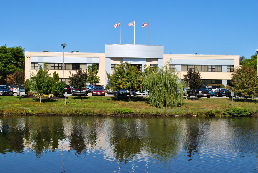 100 Tradecenter Dr, Woburn, MA for lease - Building Photo - Image 1 of 11