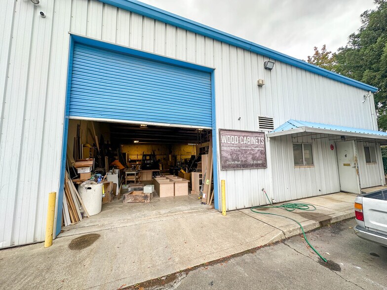 6172 Meister Way, Anderson, CA à vendre - Photo du bâtiment - Image 3 de 12