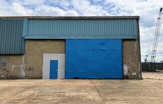 Plus de détails pour Vicarage Ln, Rochester - Industriel à louer