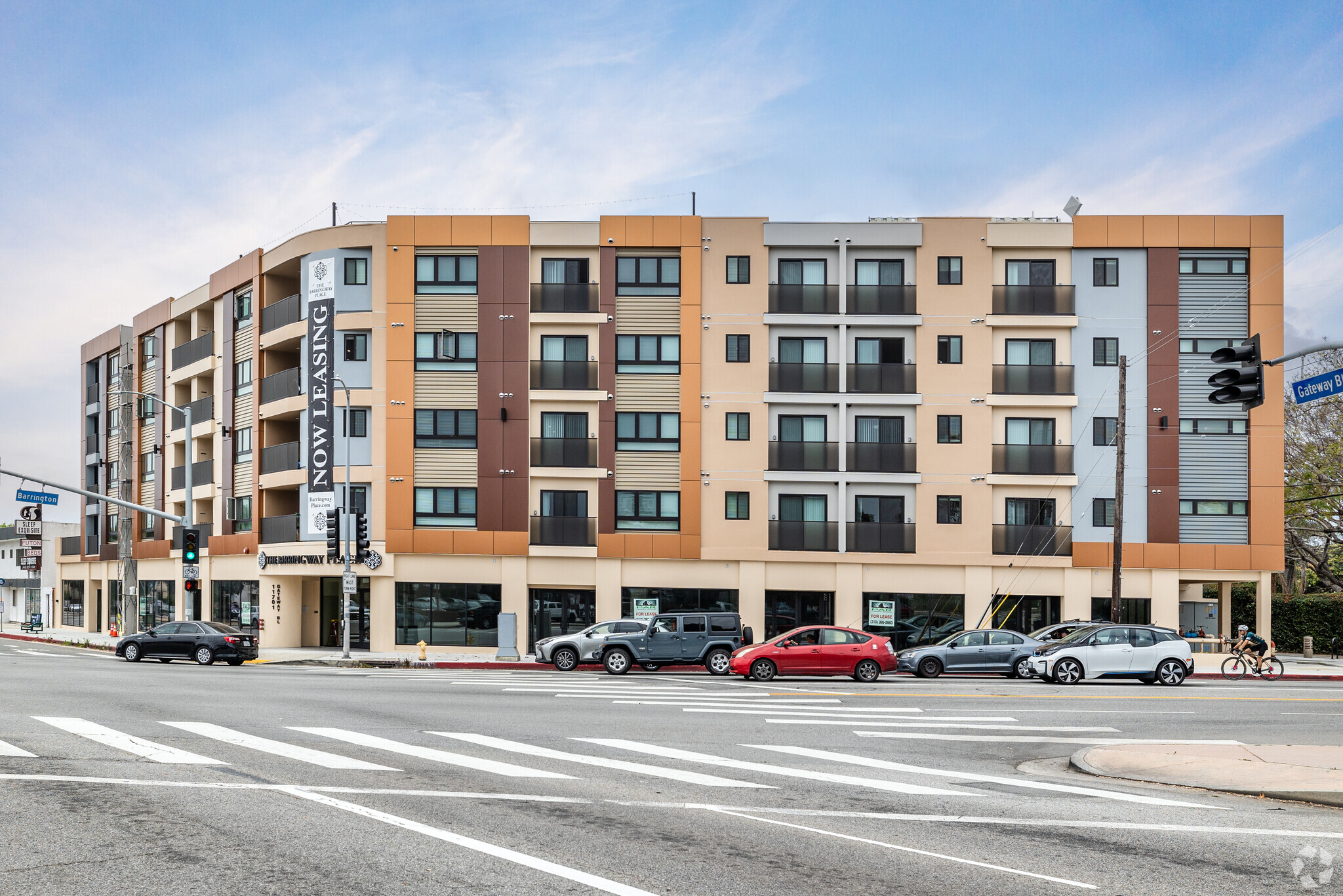 11701 W Gateway Blvd, Los Angeles, CA for lease Primary Photo- Image 1 of 23