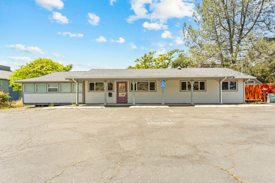 293 Hanford St, Sutter Creek, CA à vendre - Photo du bâtiment - Image 1 de 38