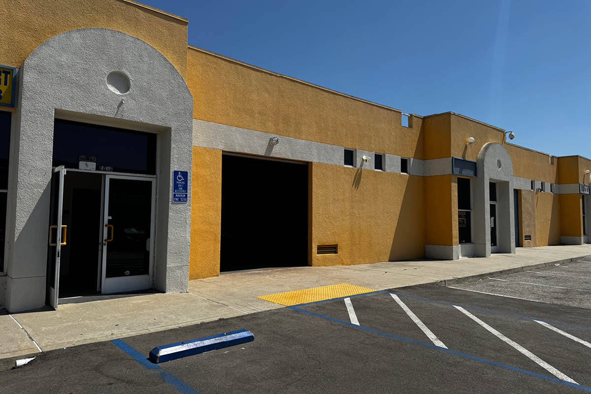 15136 Valley Blvd, La Puente, CA à louer Photo intérieure- Image 1 de 1