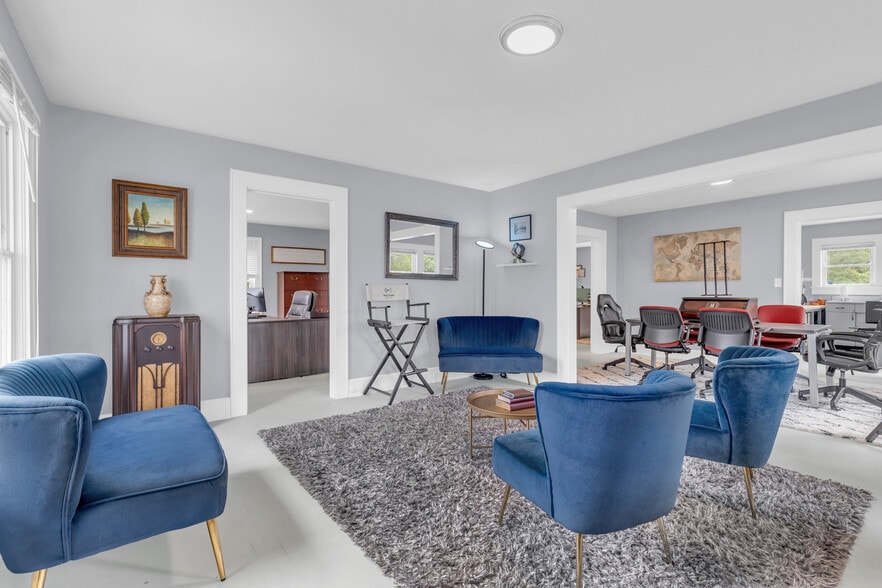 1300 Laurens Rd, Greenville, SC for sale - Lobby - Image 2 of 17