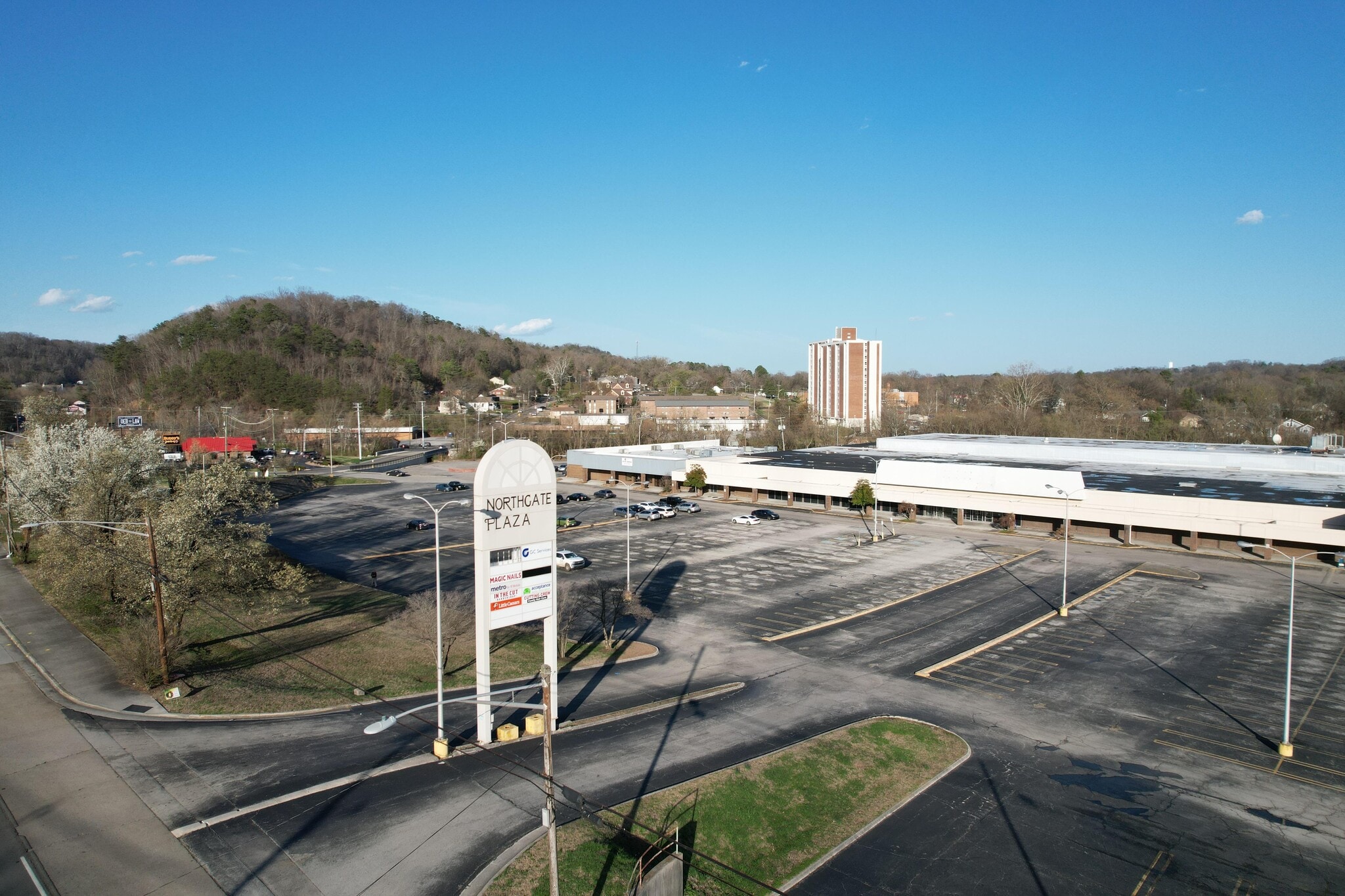 4306-4454 N Broadway St, Knoxville, TN à louer Photo du bâtiment- Image 1 de 12