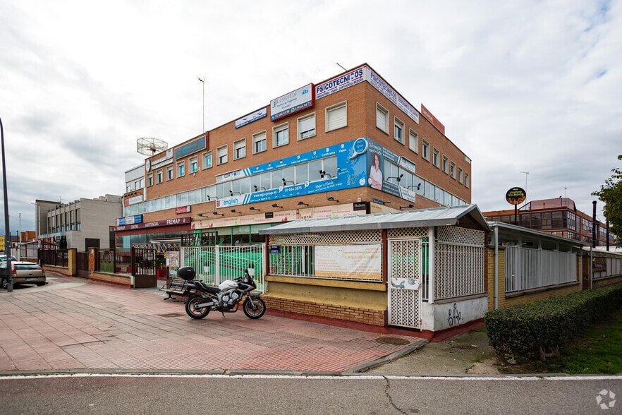 Calle Olímpico Francisco Fernández Ochoa, 18, Alcorcón, Madrid for lease - Building Photo - Image 3 of 3