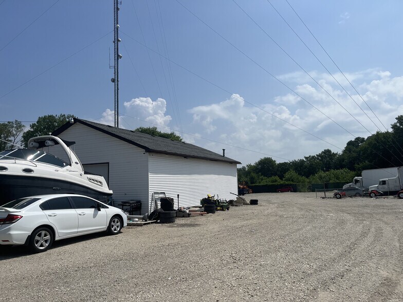 699 Green Garden Pl, Lockport, IL for sale - Building Photo - Image 2 of 6