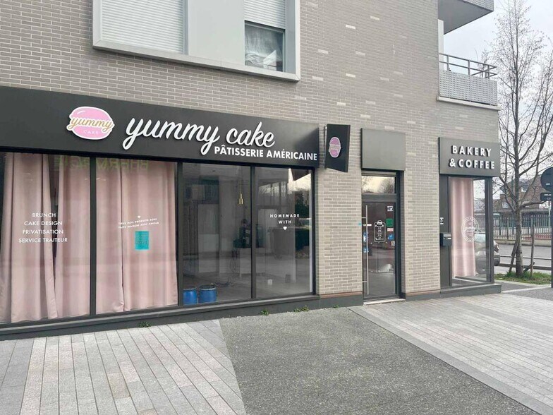 8 Place Du Bien Etre, Jouy-le-Moutier for lease - Building Photo - Image 3 of 8