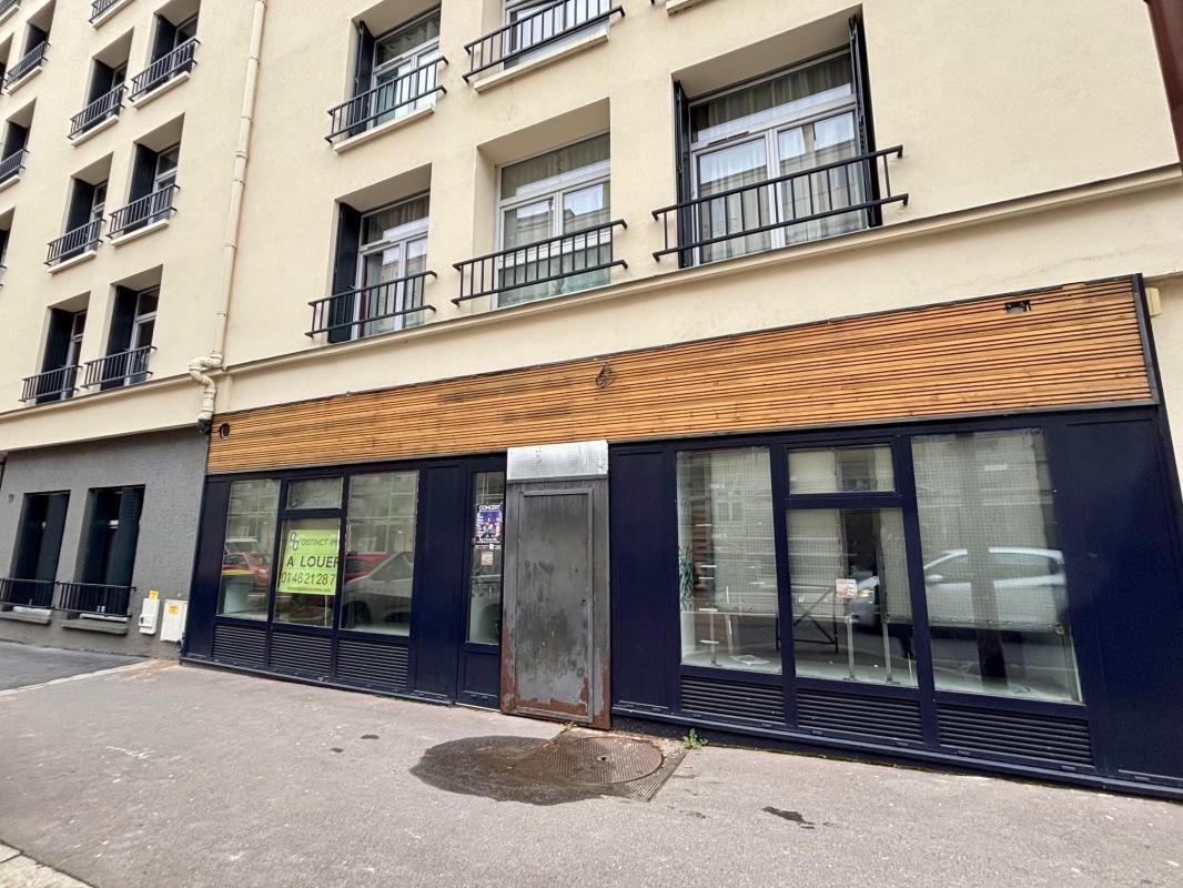 Retail in Versailles for lease Building Photo- Image 1 of 9