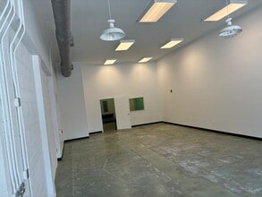 120 N Church St, Salisbury, NC for lease Interior Photo- Image 2 of 3